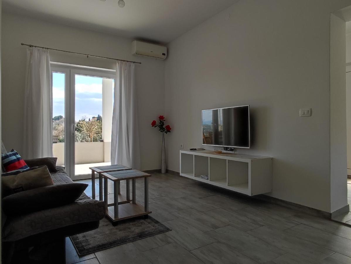Apartma Sonja 2 ไพราน ภายนอก รูปภาพ