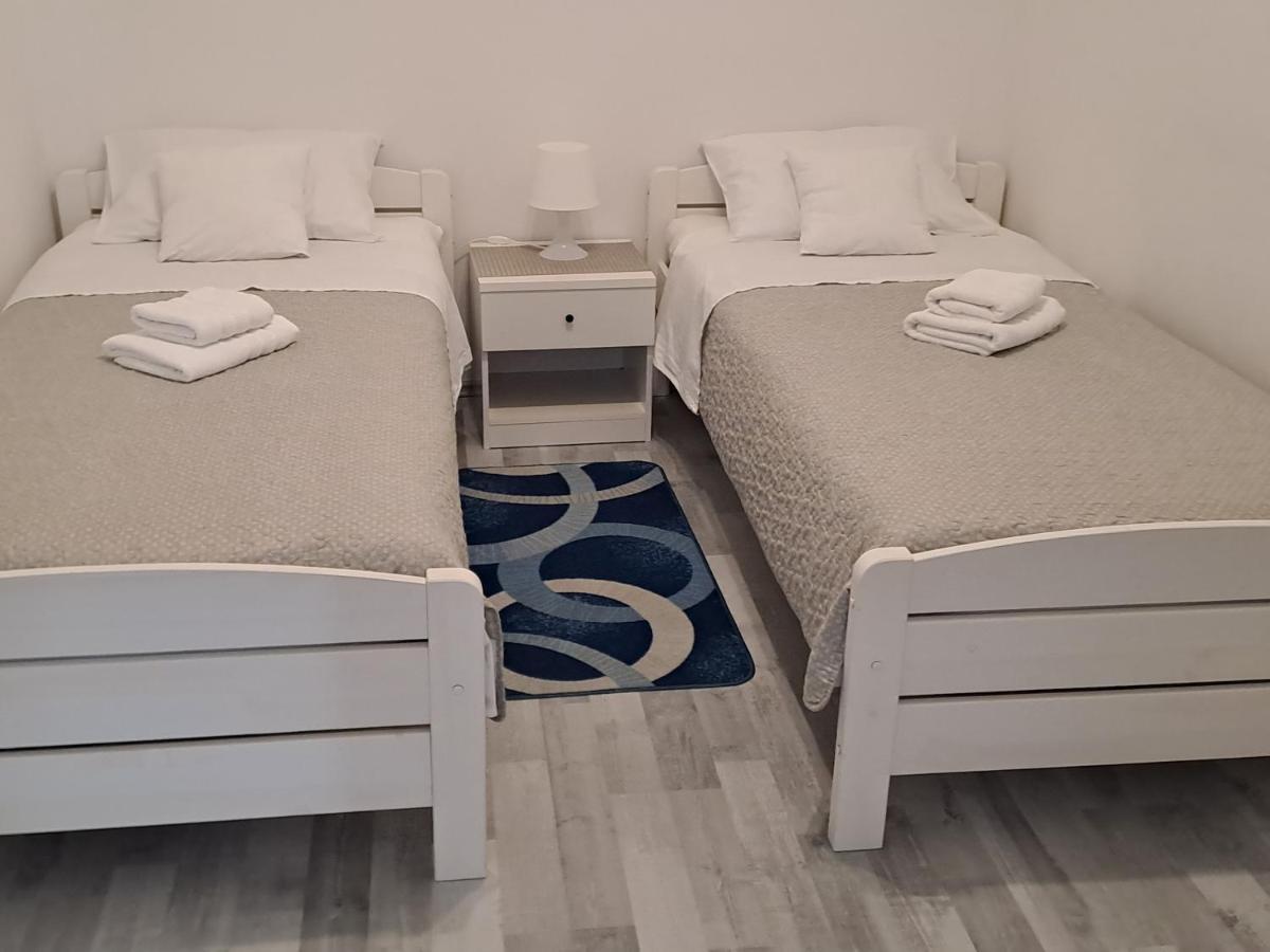 Apartma Sonja 2 ไพราน ภายนอก รูปภาพ